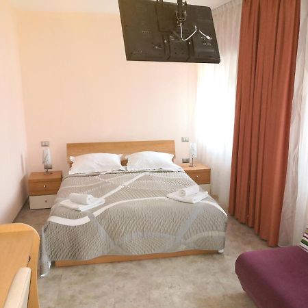Gostilna Pri Dragici, Gostilna S Prenocisci, D.O.O. Hotell Sežana Exteriör bild
