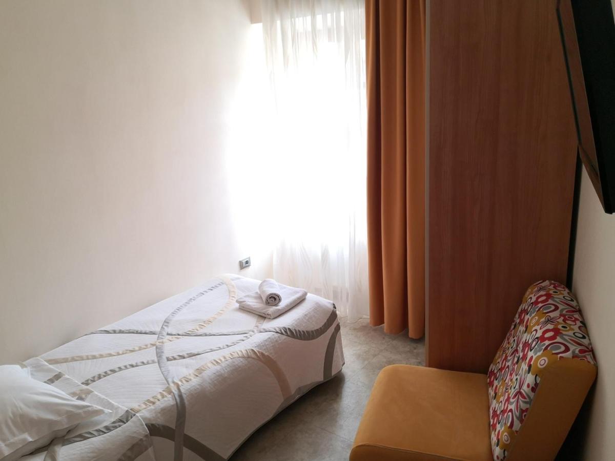 Gostilna Pri Dragici, Gostilna S Prenocisci, D.O.O. Hotell Sežana Exteriör bild